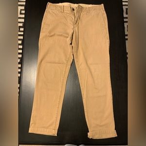 GAP 36/32 Khaki Pants
